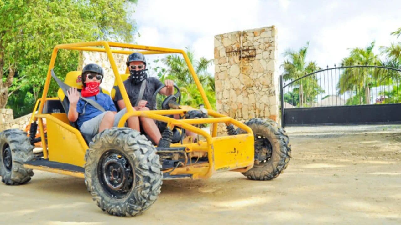 Abenteuer im Buggy in Playa Rincón ab Samaná — Guided tour and outdoor activity